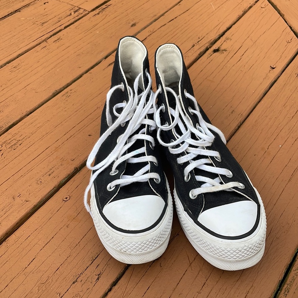 Black platform converse size 7 womens